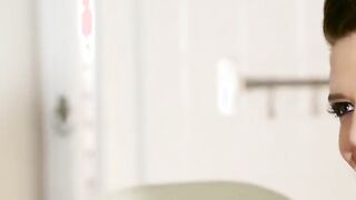 Twistys - Let Me Fix You - Veronica Vain