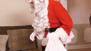 Twistys - All I Want For Christmas - Xander Corvus Nikki Capone
