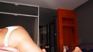Thai massage babe emptying clients balls