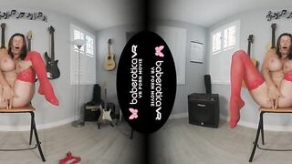 Solo dark hair milf, Alexis Fawx is masturbating, in VR