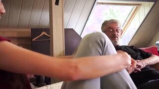 Old Psychologist Tries a New Method