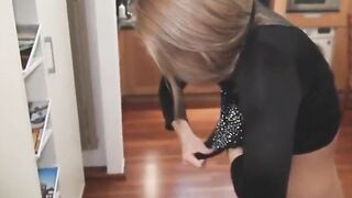 moms teaching boys and girls