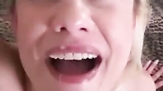 Whore into wild fellatio