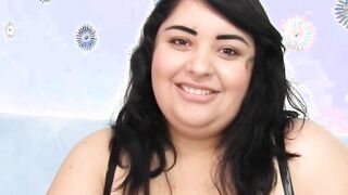 Fat women Paige Jenson uses a sex toy