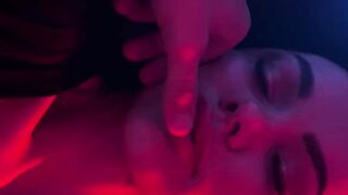 the tattoo master couldn't resist and gave deep into the mouth of his client - sexonl