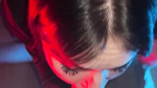 the tattoo master couldn't resist and gave deep into the mouth of his client - sexonl
