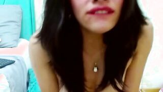 She Cums So Good While Masturbating