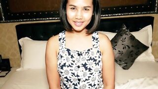 Amateur Asian teen swallowed big cock
