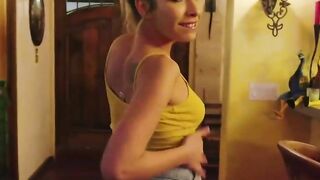 point of watch Of This Blondie Masseuse With Fat Booty Welcoming You For A Beauty Treat