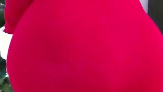 Ig thot Big Booty Mrs. Claus fucks Santa’s Big Cock