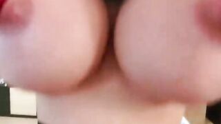 Ig thot Big Booty Mrs. Claus fucks Santa’s Big Cock