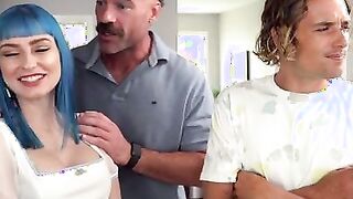 Daddy Gives Gold Stars - S1:E7
