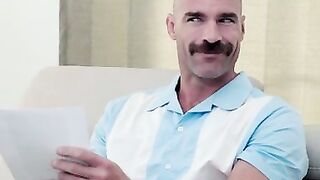 two Men And An Xxx Show Im Not Touching Anything - S4:E6