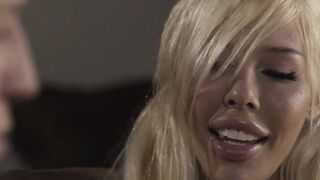 Blonde Tbabe rides friends boyfriend