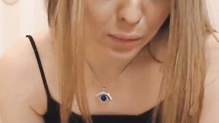 Beauty Dark Hair Intensely Plays Her Cunt