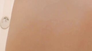 Beauty Dark Hair Intensely Plays Her Cunt