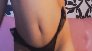 Bae Dark Hair sexy Pussy Masturbation On Cam
