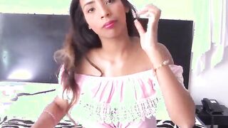 CARNE DEL MERCADO - (Yamile Duran & Alex Moreno) Shy Beautiful Hispanic