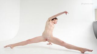 Dressed flexible dark haired Alla Sinichka