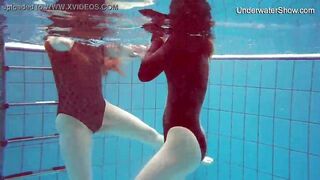 Diana Zelenkina and Simonna beauty brunettes in the pool