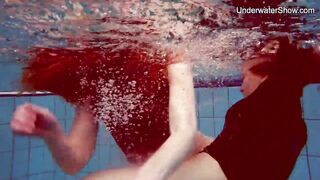 Diana Zelenkina and Simonna beauty brunettes in the pool