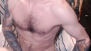 Sexy American Dady masturbating Part 2 doing a Cam Show