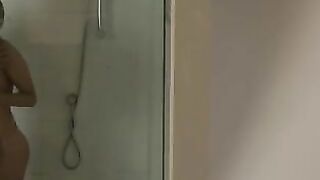 Shower For two - S18:E15