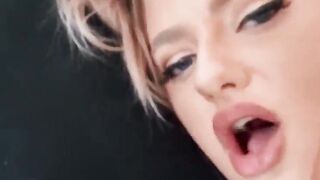 Turned On Blonde (Harmony Rivers) Wants To Try To A New Sex Dildo From