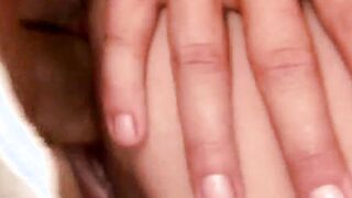 EXCITING BRUNETTE GIVES SEX WITH HER WHOLE BODY