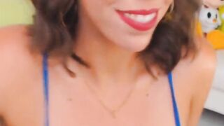 Huge Tits sexy Loves to Play Her Snatch