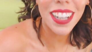 Huge Tits sexy Loves to Play Her Snatch