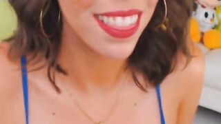 Huge Tits sexy Loves to Play Her Snatch