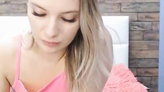 Blonde Women Finger Fuck Her Booty and Cunt