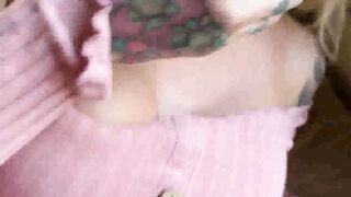 A hot goth latina comes over to my house for a hookup