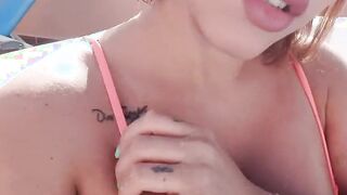 Big Ass Cunt With Mouth Give A ORAL SEX Inside The Pool