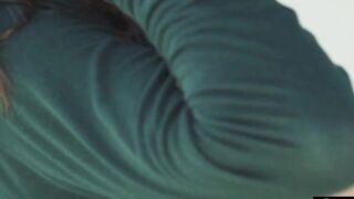 Incredible Sexy Women with incredible body wants you to watch her masturbate