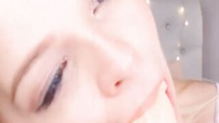 Blonde sexy With Incredible Sexy Face Banging Her Holes