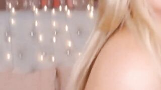 Blonde sexy With Incredible Sexy Face Banging Her Holes