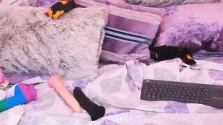 Long Hooters Goddess Plays with Her Sex Sex Dildos