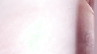 Big booty curvy Latina fucks dildo on webcam