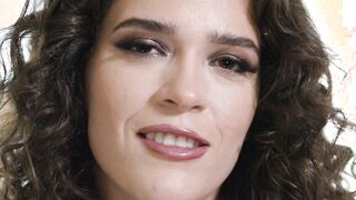 Up and close with latina Victoria Voxxx