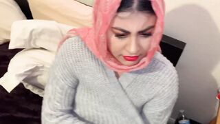 Sneaky stepdad gets blowjob from great Bae Muslim daughter.
