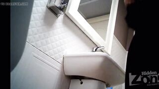 Pissing91
