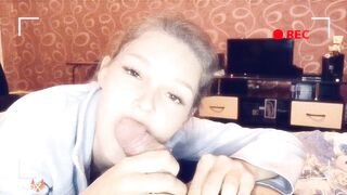 School cunt with mouth passionately sucks high school school girl on camera