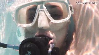 Lidia Skukoha masturbates in the swimming pool