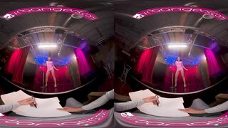 VRBangers-Slim 18 year old Paige Owens Show's her slut skills on and