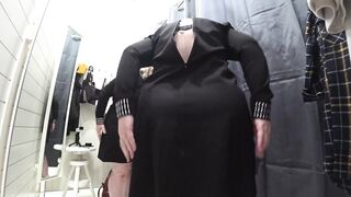 Mature Long Titties BBW Into The Fitting Room. hidden camera