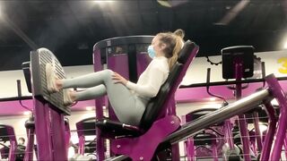 Gym Shark 19 Year Mature Doing Leg Press