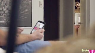 Sis Wants A Taste - S5:E4