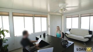 LOAN4K. Agente de préstamos penetra el coño apretado y le